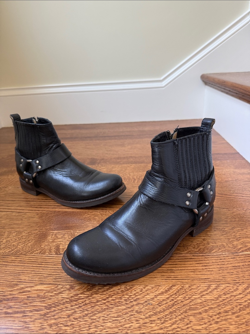 FRYE Veronica Leather Ankle Boots Chelsea Motorcycle Western Black Grunge 9 B